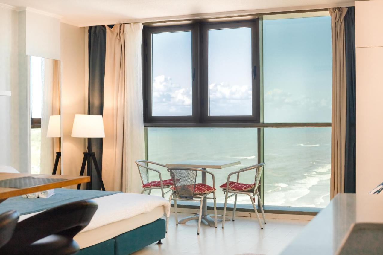 Apartamento Sunny Sea View Studio Herzelia Exterior foto