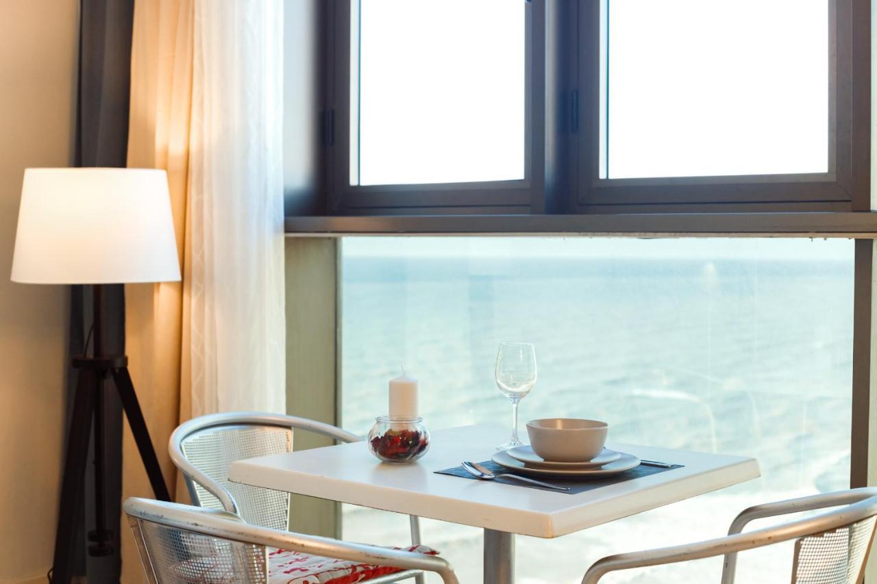 Apartamento Sunny Sea View Studio Herzelia Exterior foto
